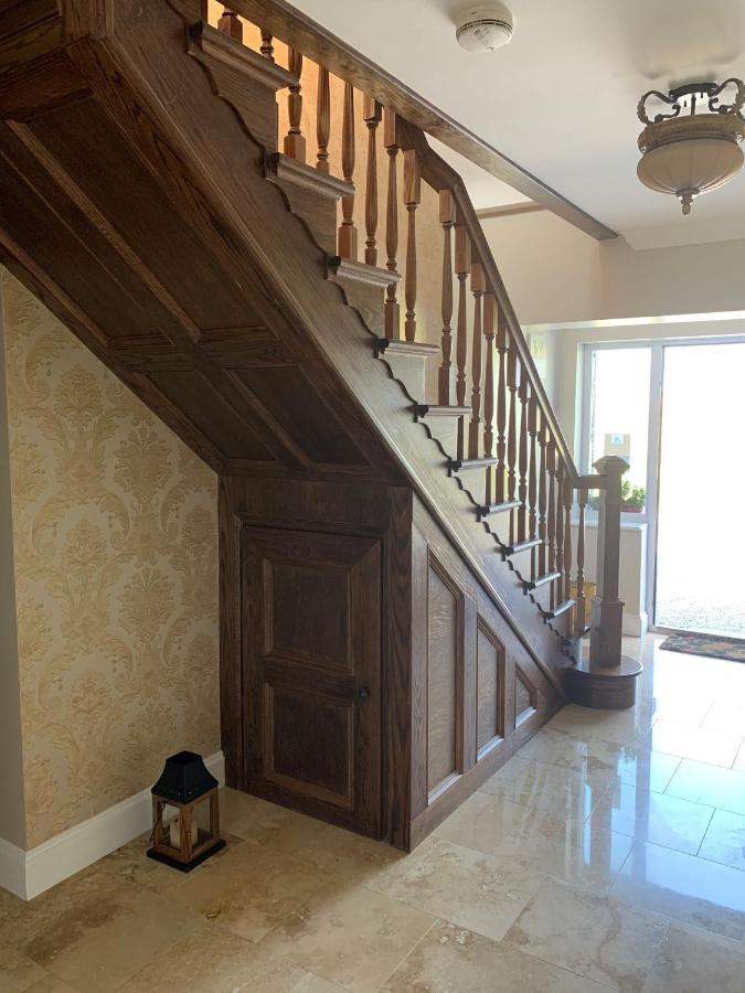 דולין Wild Atlantic Breeze Guesthouse מראה חיצוני תמונה