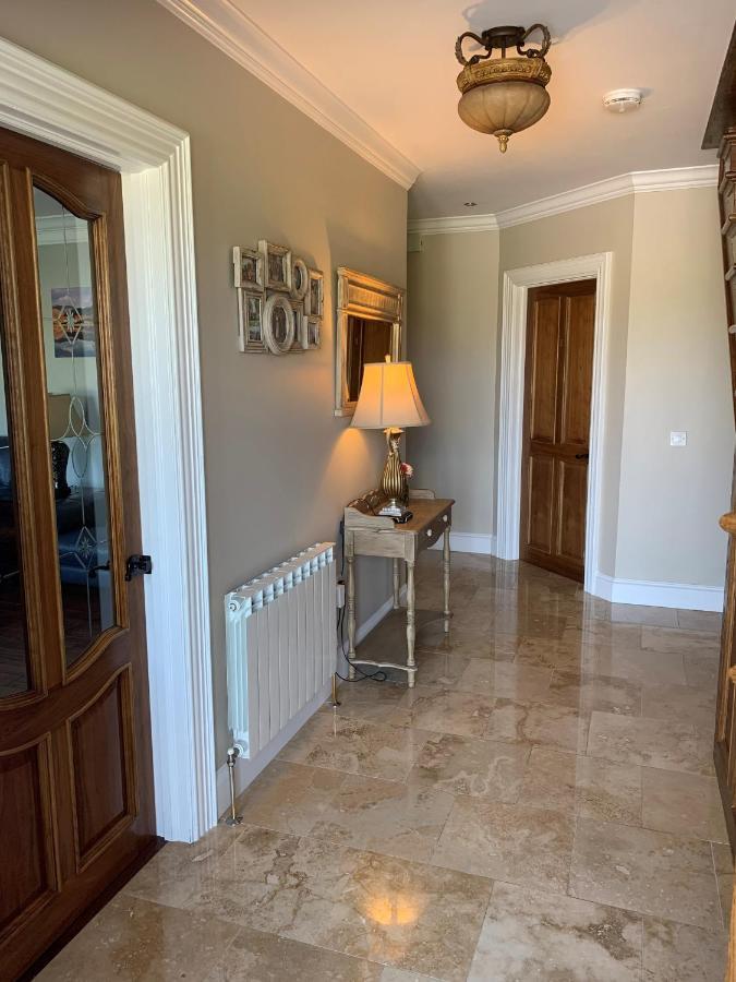דולין Wild Atlantic Breeze Guesthouse מראה חיצוני תמונה