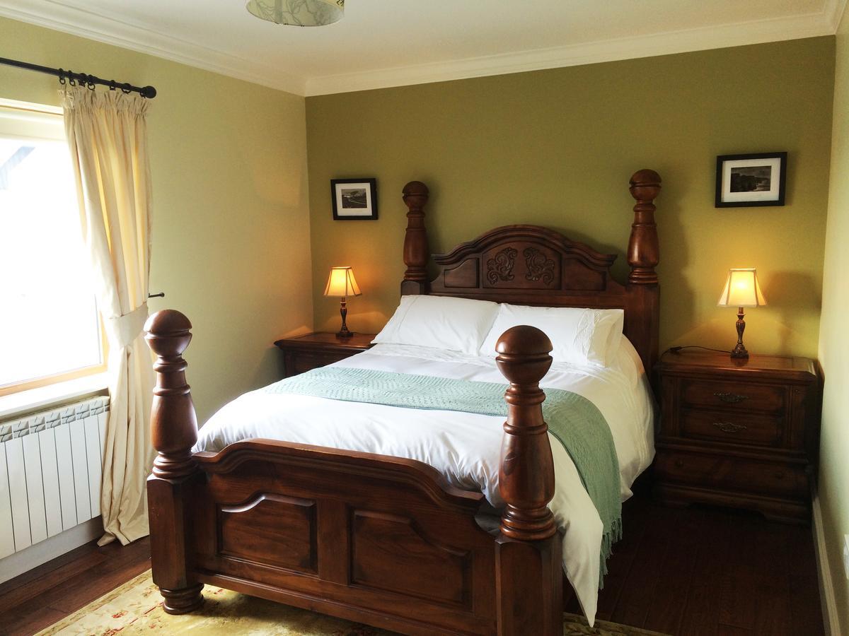 דולין Wild Atlantic Breeze Guesthouse מראה חיצוני תמונה